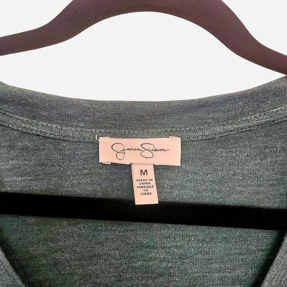 Jessica Simpson V-neck short sleeve T-shirt dark green relaxed fit size M - Picture 4 of 8